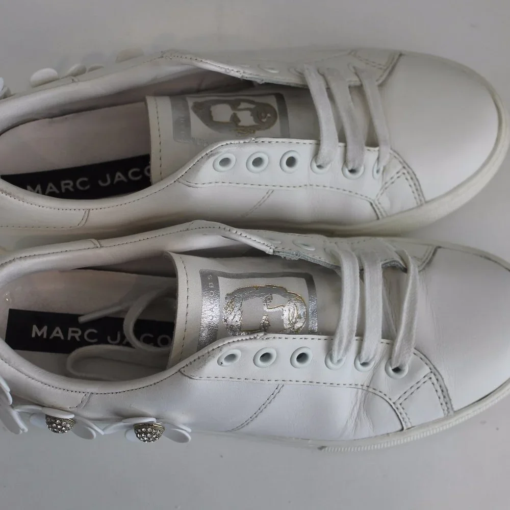 Marc Jacobs Women's Slip On White Leather Embellished Daisy Sneakers Sz 37 7